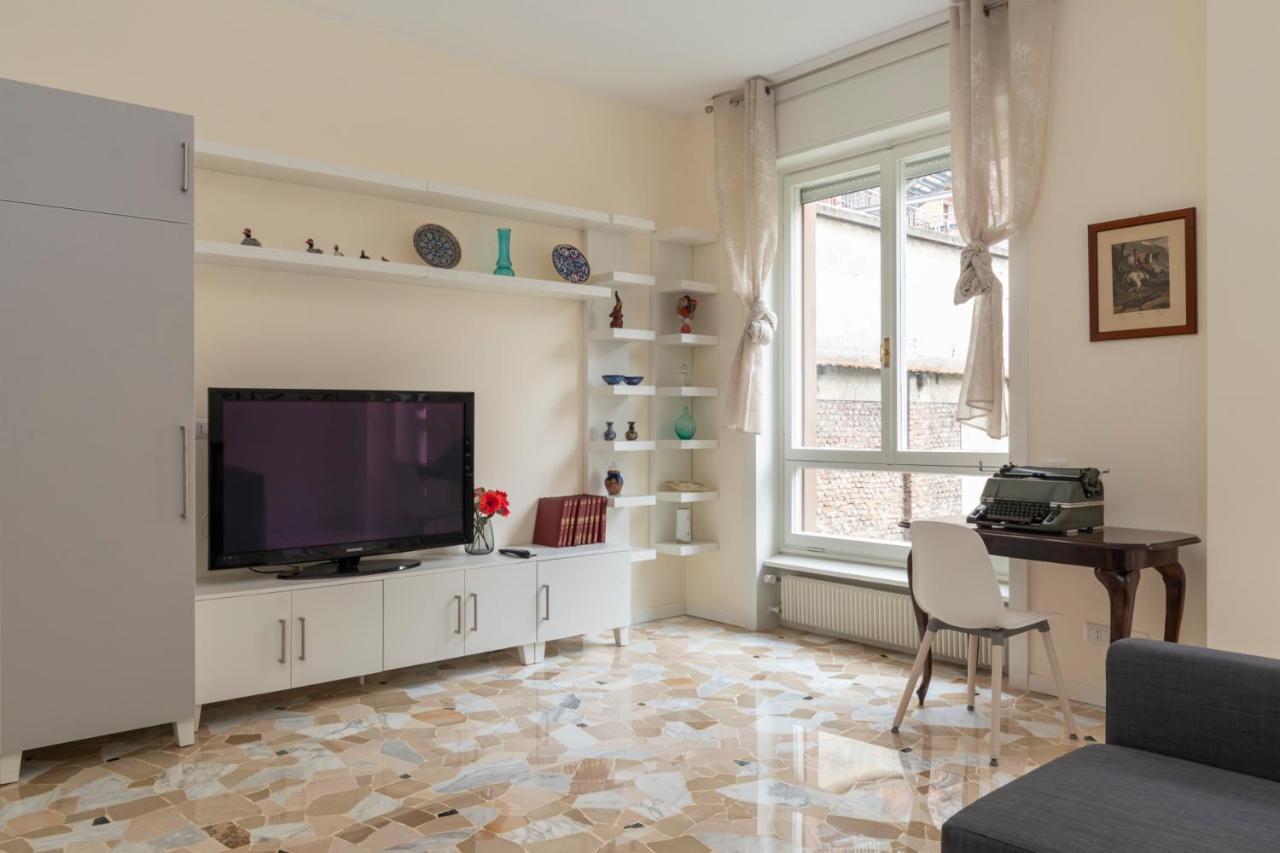 Joivy Modern 2Bed Flat With Balcony, 250M From M5 Foppa And M2 Sant'Agostino Apartment มิลาน ภายนอก รูปภาพ