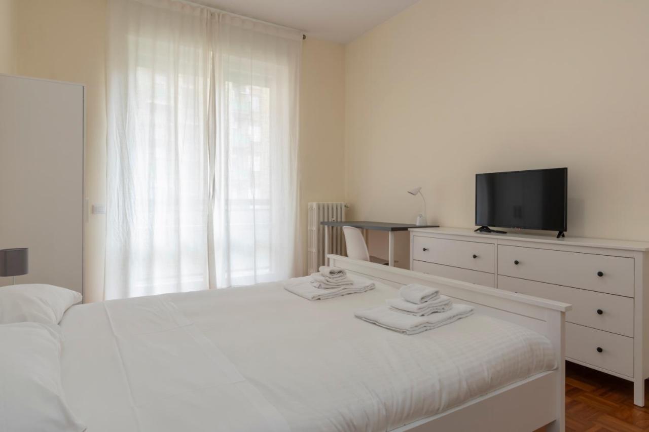 Joivy Modern 2Bed Flat With Balcony, 250M From M5 Foppa And M2 Sant'Agostino Apartment มิลาน ภายนอก รูปภาพ